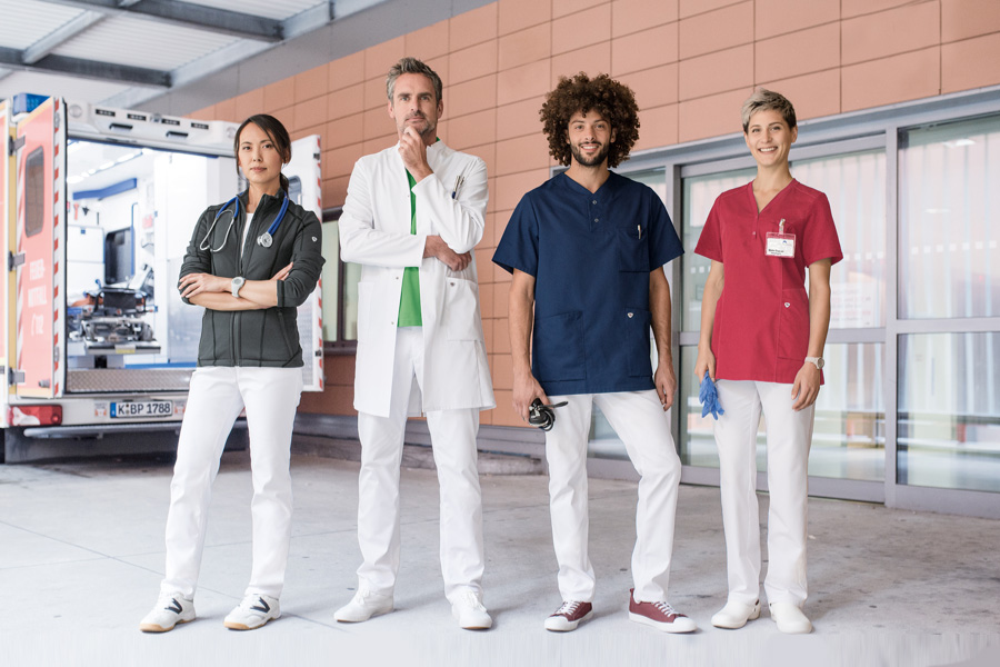 BERNARTZ_Arbeitskleidung-Medizin+Pflege_900x600